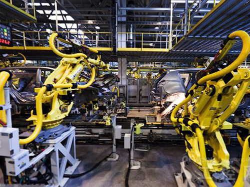 方矩管在汽車(chē)制造業(yè)中的應(yīng)用